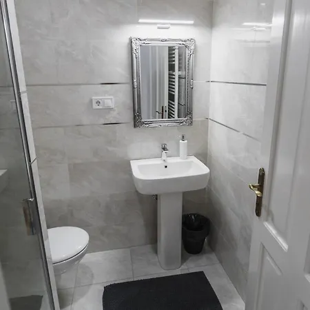 住宿加早餐酒店 Dunna