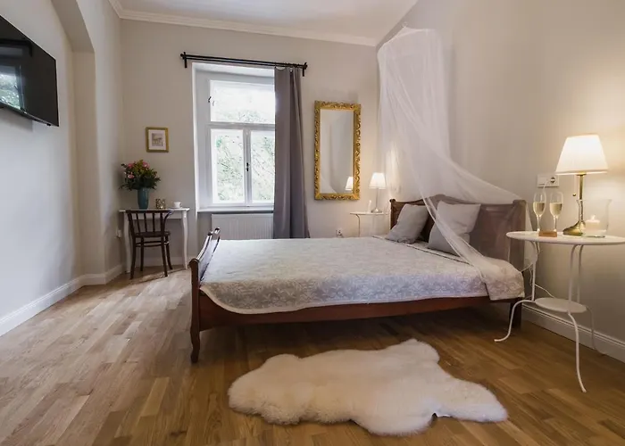 Dunna Nocleg ze śniadaniem 3*